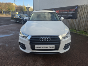 2015 Audi Q3 2.0 Tdi Se in White — image 2