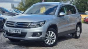2013 Volkswagen Tiguan 2.0 Tdi Bluemotion Tech Match 4WD Euro 5 (s/s) 5dr in Silver — image 3