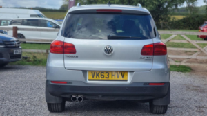 2013 Volkswagen Tiguan 2.0 Tdi Bluemotion Tech Match 4WD Euro 5 (s/s) 5dr in Silver — image 5
