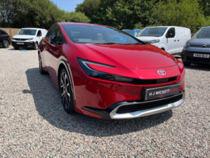 2024 Toyota Prius 2.0 13.6kwh Excel CVT Euro 6 (s/s) 5dr in Red — image 2