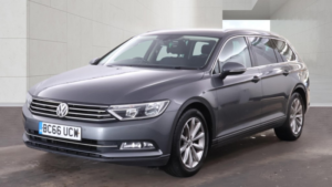 2017 Volkswagen Passat 2.0 Tdi Bluemotion Tech Se Business in Grey — image 3