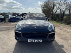 2014 Porsche Cayenne 4.2 Td V8 S in Black — image 6