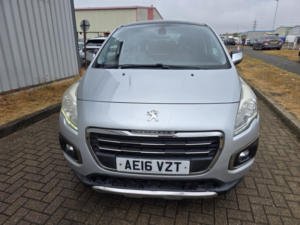 2016 Peugeot 3008 1.6 Bluehdi Allure in Silver — image 4