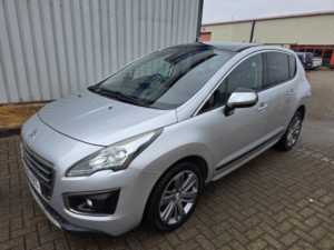 2016 Peugeot 3008 1.6 Bluehdi Allure in Silver — image 5