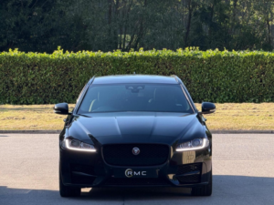 2017 Jaguar Xf 2.0d R-Sport Sportbrake Auto AWD Euro 6 (s/s) 5dr in Black — image 5