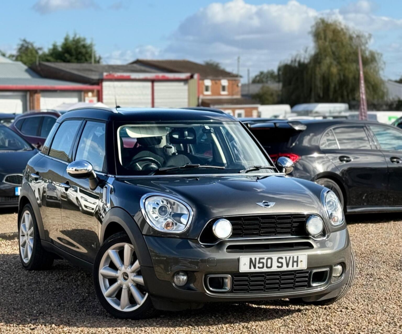2011 MINI Countryman 1.6 Cooper S All4 Euro 5 (s/s) 5dr in Grey — image 1