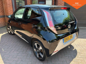 2015 Toyota Aygo 1.0 Vvt-I X-Clusiv Euro 5 5dr Euro 5 in Black — image 3