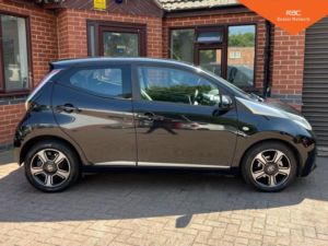 2015 Toyota Aygo 1.0 Vvt-I X-Clusiv Euro 5 5dr Euro 5 in Black — image 6
