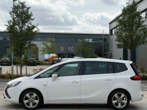 2014 Vauxhall Zafira Tourer 1.6 Cdti Ecoflex Elite Euro 6 (s/s) 5dr in White — image 5