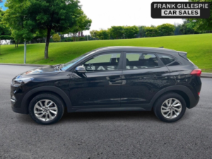 2016 Hyundai Tucson 1.7 Crdi Blue Drive Se Nav Euro 6 (s/s) 5dr in Black — image 2