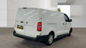 2020 Vauxhall Vivaro 2.0 Turbo D 3100 Dynamic L2 H1 Euro 6 (s/s) 6dr in White — image 4