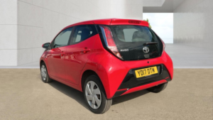 2017 Toyota Aygo 1.0 Vvt-I X-Play Hatchback 5dr Petrol Manual Euro 6 (68 Ps) in Red — image 4