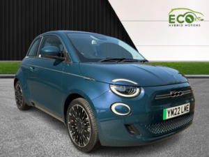 2022 Fiat 500e 42kw 118hp Electric La Prima in Green — image 4