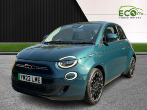 2022 Fiat 500e 42kw 118hp Electric La Prima in Green — image 6