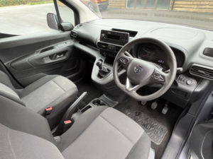 2021 Vauxhall Combo 1.5 Turbo D 2300 Dynamic in Grey — image 6
