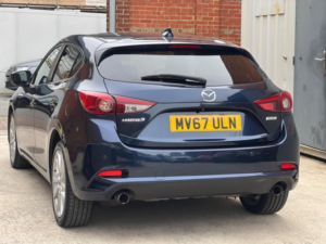 2017 Mazda Mazda3 2.0 Skyactiv-G Sport Nav Euro 6 (s/s) 5dr in Blue — image 3