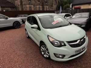 2016 Vauxhall Viva 1.0i Sl Easytronic Euro 6 5dr in Green — image 5