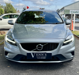 2018 Volvo V40 2.0 R-Design Pro T3 in Silver — image 2