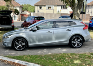 2018 Volvo V40 2.0 R-Design Pro T3 in Silver — image 4
