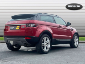 2015 Land Rover Range Rover Evoque 2.2 Range Rover Evoque Pure Tech Sd4 4WD 3dr in Red — image 4