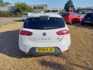 2011 SEAT Leon 2.0 Tdi Cr Fr Euro 5 5dr in White — image 6