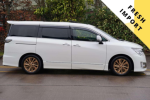 2015 Nissan Elgrand 2.5 Rider *facelift* 5dr 8 Seats in White — image 2