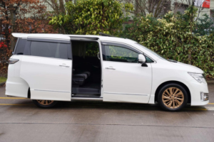 2015 Nissan Elgrand 2.5 Rider *facelift* 5dr 8 Seats in White — image 3