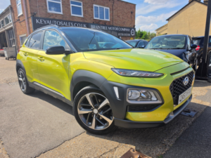 2017 Hyundai Kona 1.0 T-Gdi Blue Drive Premium Se SUV 5dr Petrol Manual Euro 6 (s/s) (120 Ps) in Yellow — image 2