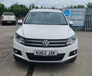 2012 Volkswagen Tiguan 2.0 Tdi Sport 4WD Euro 5 5dr in White — image 2