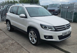 2012 Volkswagen Tiguan 2.0 Tdi Sport 4WD Euro 5 5dr in White — image 6