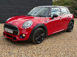 2017 MINI Hatch 1.5 Cooper Euro 6 (s/s) 5dr in Red — image 3