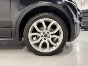2014 Land Rover Range Rover Evoque 2.2 Sd4 190bhp Dynamic Lux Auto in Black — image 4