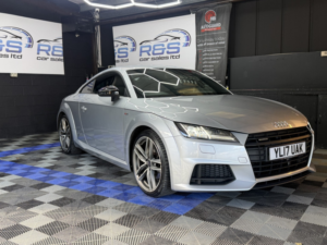 2017 Audi Tt 2.0 Tdi Black Edition in Silver — image 2
