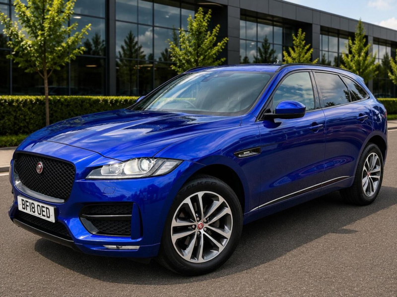 2018 Jaguar F-Pace 2.0 D180 R-Sport Auto AWD Euro 6 (s/s) 5dr in Blue — image 1