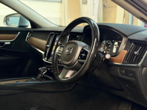 2018 Volvo S90 2.0 D4 Inscription Auto Euro 6 (s/s) 4dr in Silver — image 2