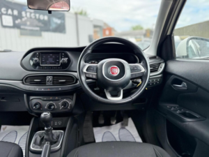 2016 Fiat Tipo 1.4 T-Jet Easy Plus Euro 6 (s/s) 5dr in White — image 3