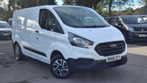 2019 Ford Transit Custom 2.0 300 Ecoblue Panel Van 5dr Diesel Manual L1 H1 Euro 6 (105 Ps) in White — image 4