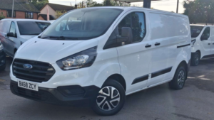 2019 Ford Transit Custom 2.0 300 Ecoblue Panel Van 5dr Diesel Manual L1 H1 Euro 6 (105 Ps) in White — image 6
