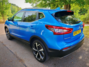 2017 Nissan Qashqai 1.2 Dig-T Tekna Euro 6 (s/s) 5dr in Blue — image 6