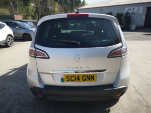 2014 Renault Scenic 1.5 Dynamique Tomtom Dci 110 Stop & Start in Silver — image 3