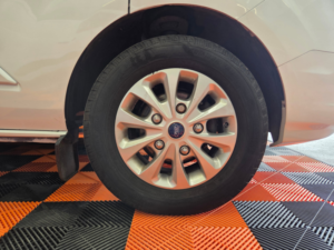 2022 Ford Transit Custom 2.0 300 Ecoblue Limited Panel Van 5dr Diesel Manual L2 H1 Euro 6 (s/s) (130 Ps) in White — image 3