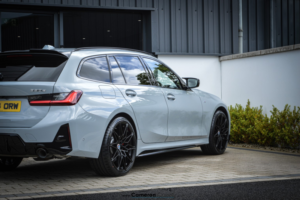 2024 BMW 3 Series 2.0 330e M Sport Touring in Grey — image 4
