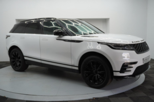 2018 Land Rover Range Rover Velar 2.0 D240 R-Dynamic S Auto 4WD Euro 6 (s/s) 5dr in White — image 4