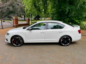 2015 Skoda Octavia 2.0 Tdi Vrs Euro 5 (s/s) 5dr in White — image 6