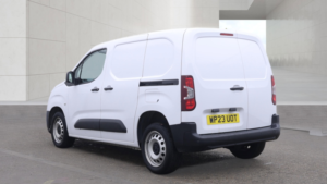 2023 Vauxhall Combo 1.5 Turbo D 2300 Prime Panel Van 5dr Diesel Manual L1 H1 Euro 6 100 Ps in White — image 4