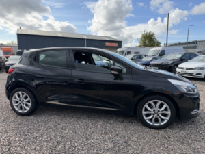 2017 Renault Clio 1.2 Dynamique Nav 1.2 16v 75 in Black — image 5