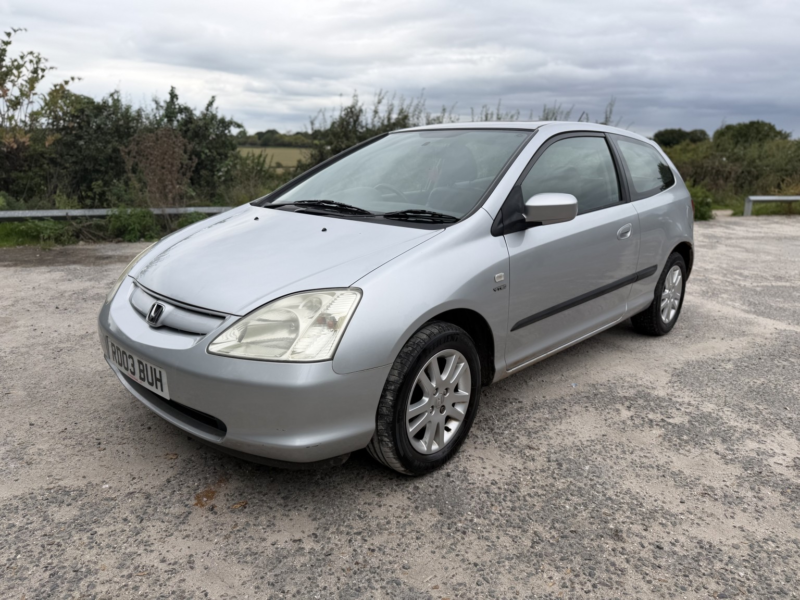 2003 Honda Civic 1.6 I-Vtec Se Sport in Silver — image 1