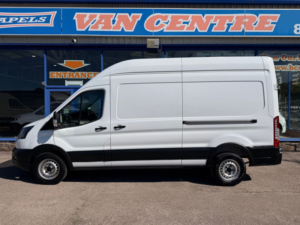 2023 Ford Transit 2.0 350 Ecoblue Leader Panel Van 5dr Diesel Manual Fwd L3 H3 Euro 6 130 Ps in White — image 3