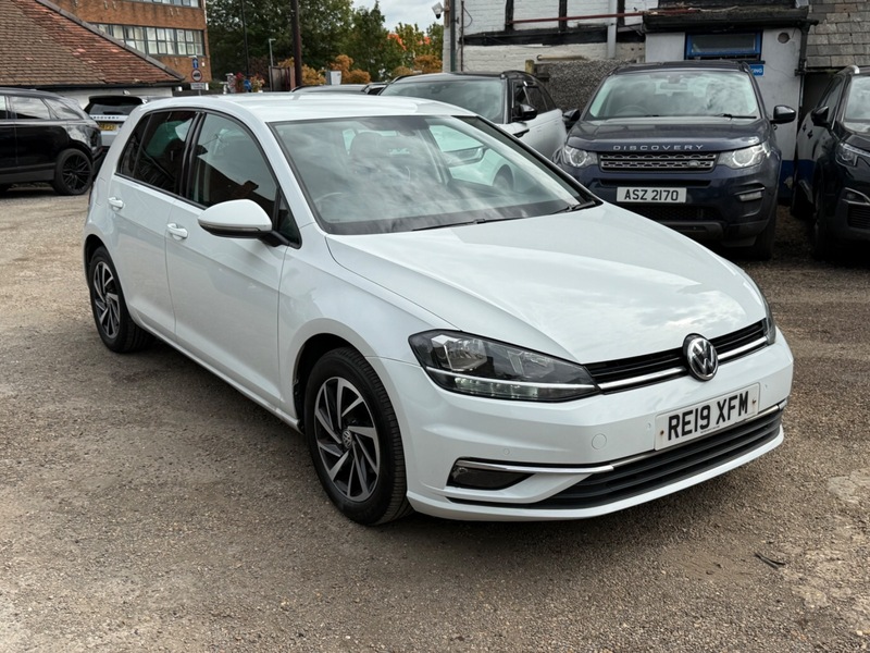 2019 Volkswagen Golf Match Tdi DSG in White — image 1