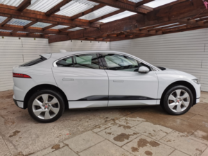 2019 Jaguar I-Pace 400 90kwh Se in White — image 3